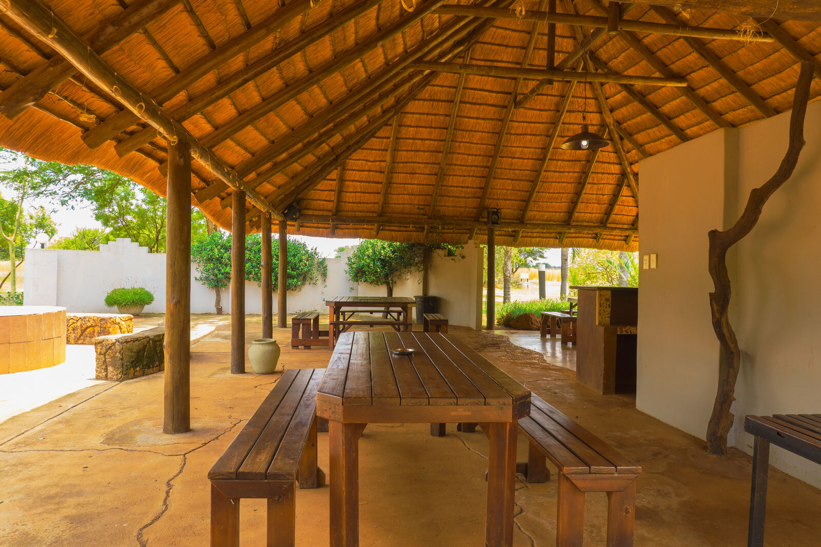 Gallery Inn, Bela Bela